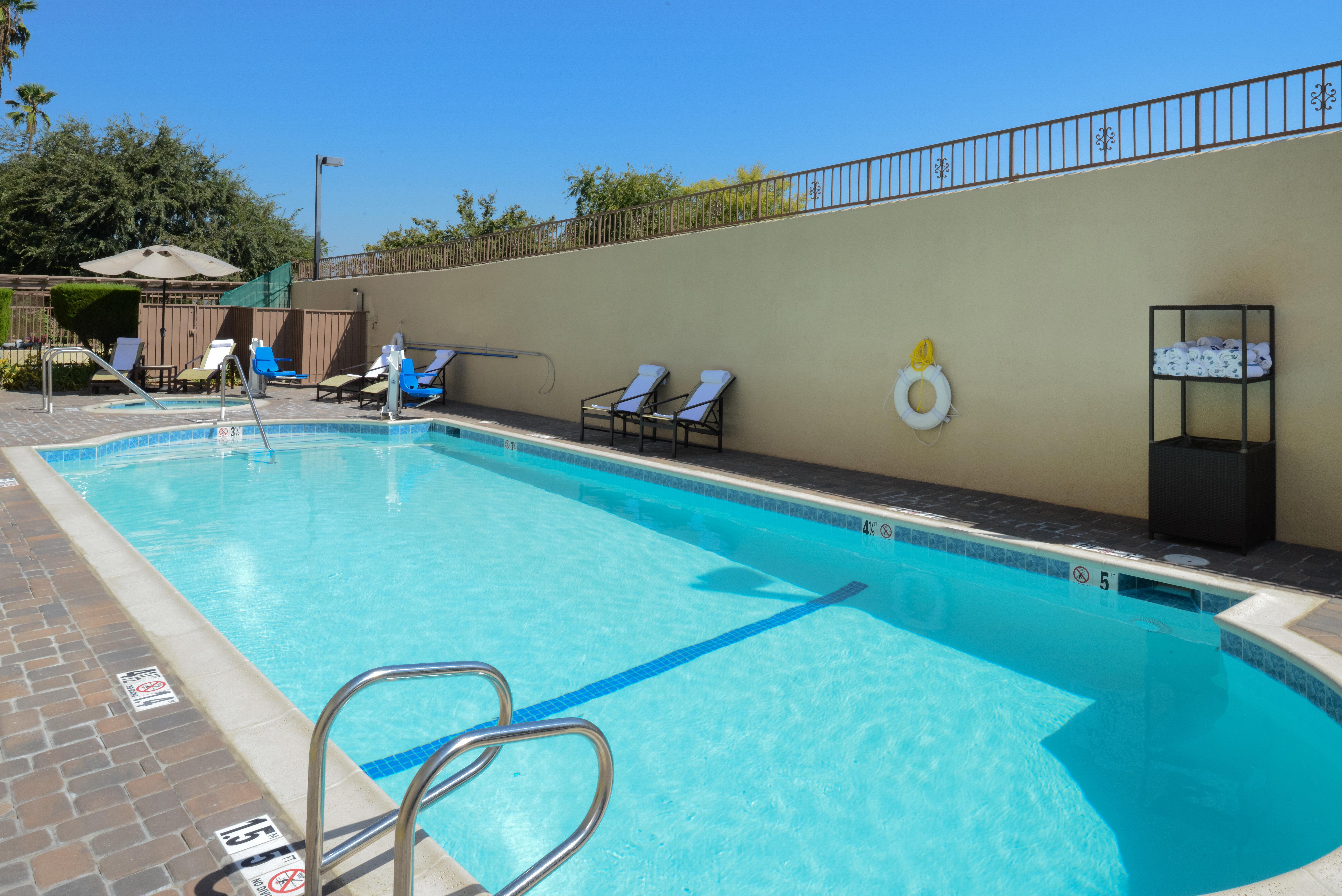 Hotel Express & - Angeles By Ihg Pasadena