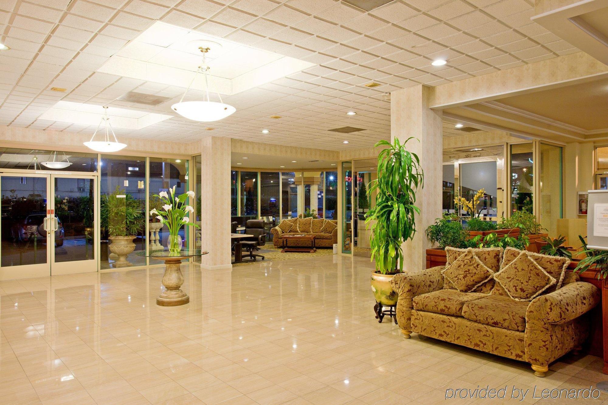 Hotel Express & - Angeles By Ihg 3*